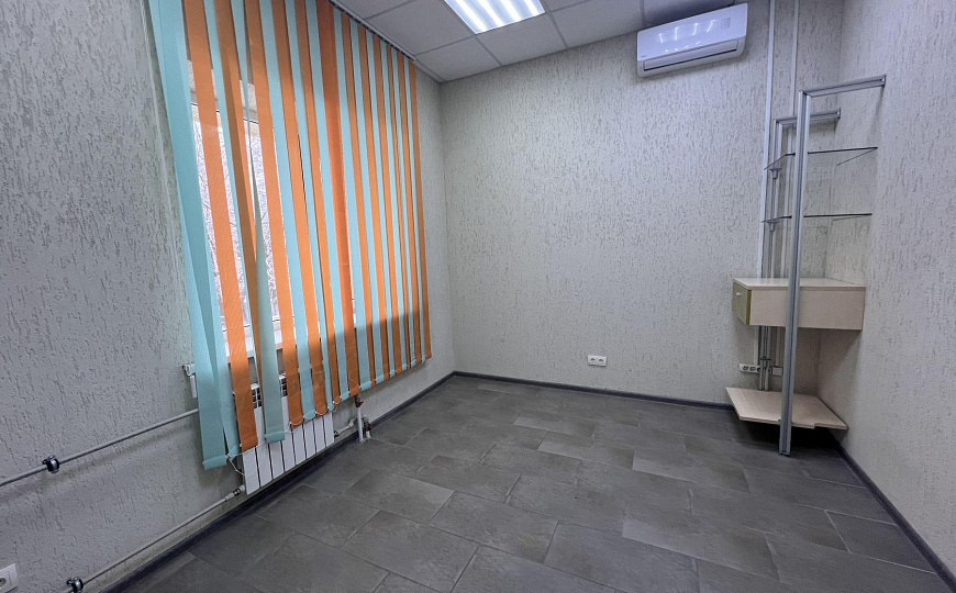 Помещение под Медцентр 1000м2 фото