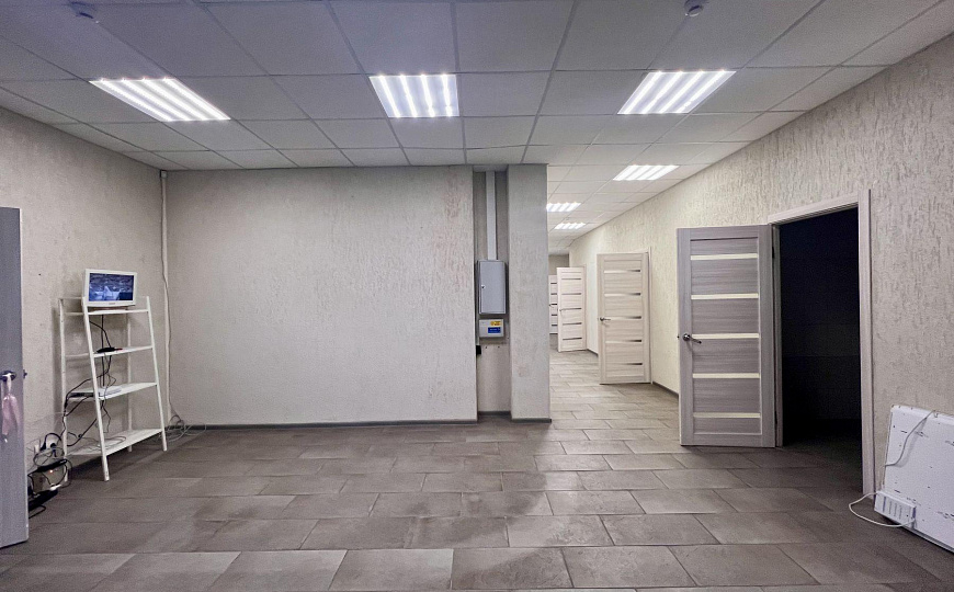 Помещение под Медцентр 1000м2 фото