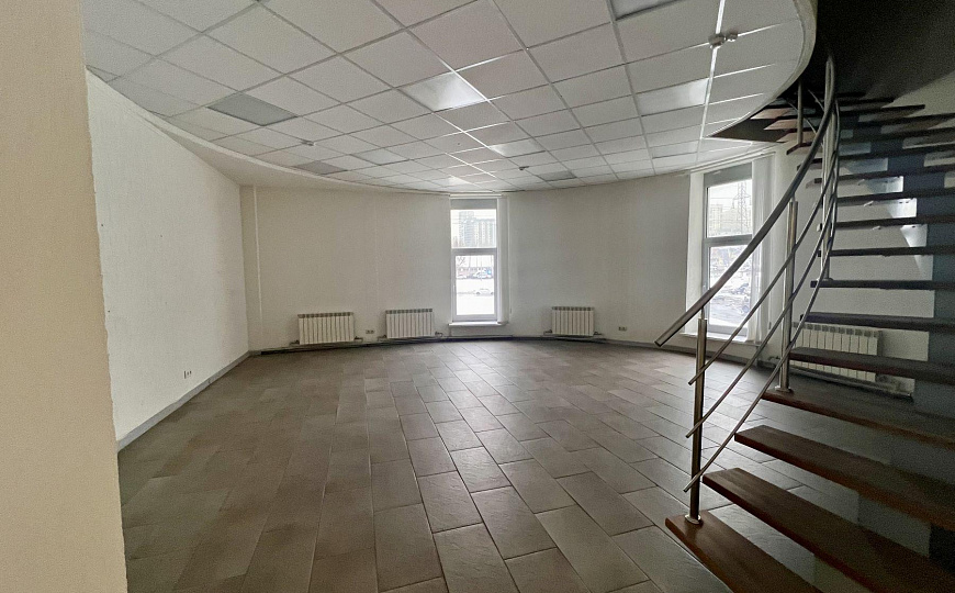 Помещение под Медцентр 1000м2 фото