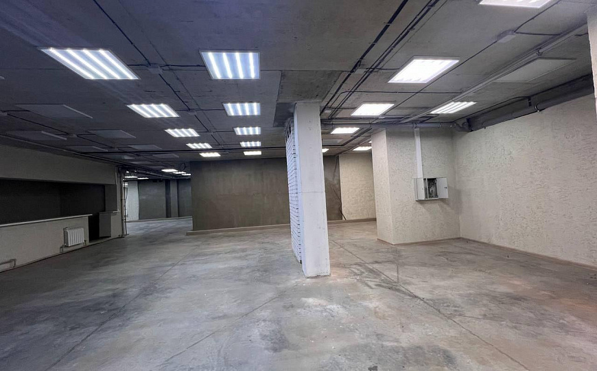 Помещение с подъемником на 200кг фото