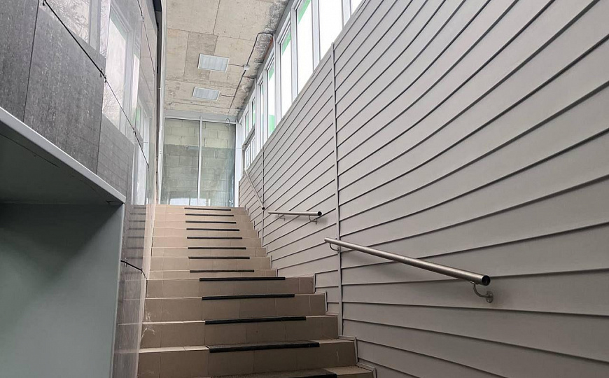 Помещение с подъемником на 200кг фото