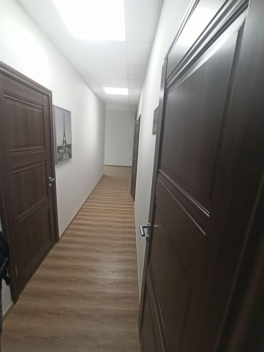 Офис премиум класса 200 м² фото