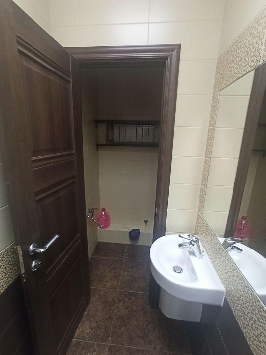 Офис премиум класса 200 м² фото