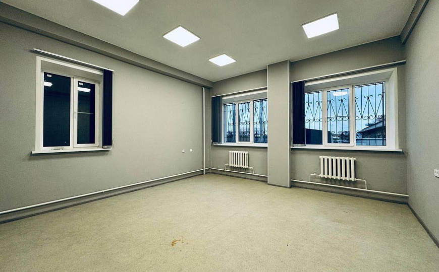 Офисное помещение 33,6 и 16,6 кв.м Общей площадью 50,2 кв.м фото