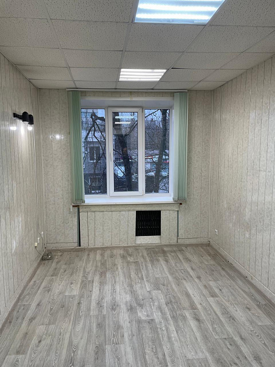 Сдам офисное помещение, 15,3 м² фото