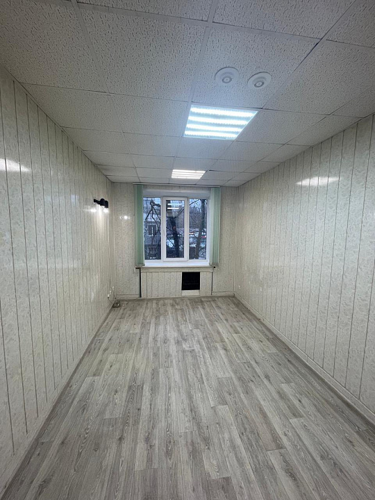 Сдам офисное помещение, 15,3 м² фото