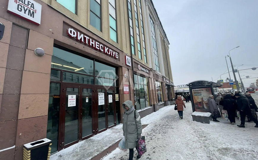 Офис с парковкой в центре. фото