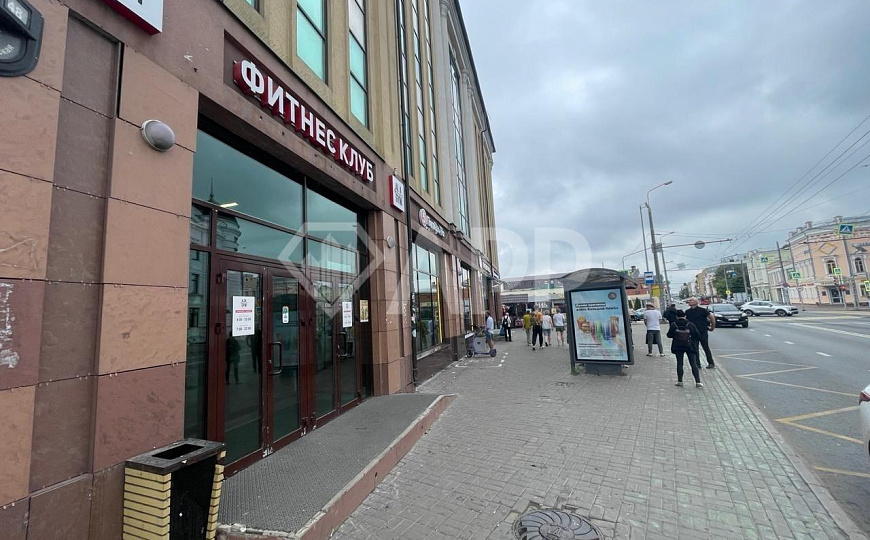 Офис с парковкой в центре. фото