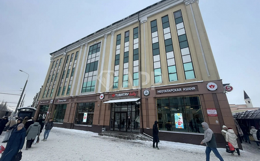 Опен Спейс с парковкой в центре. фото