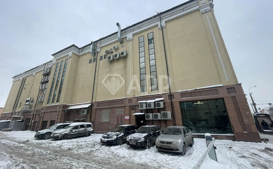 Опен Спейс с парковкой в центре. фото