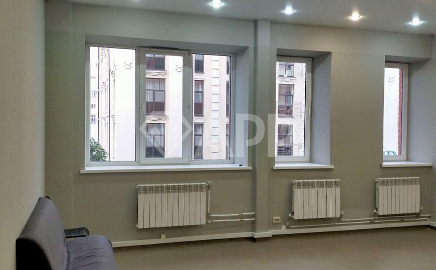 Сдаю 75м² в центре с парковкой фото