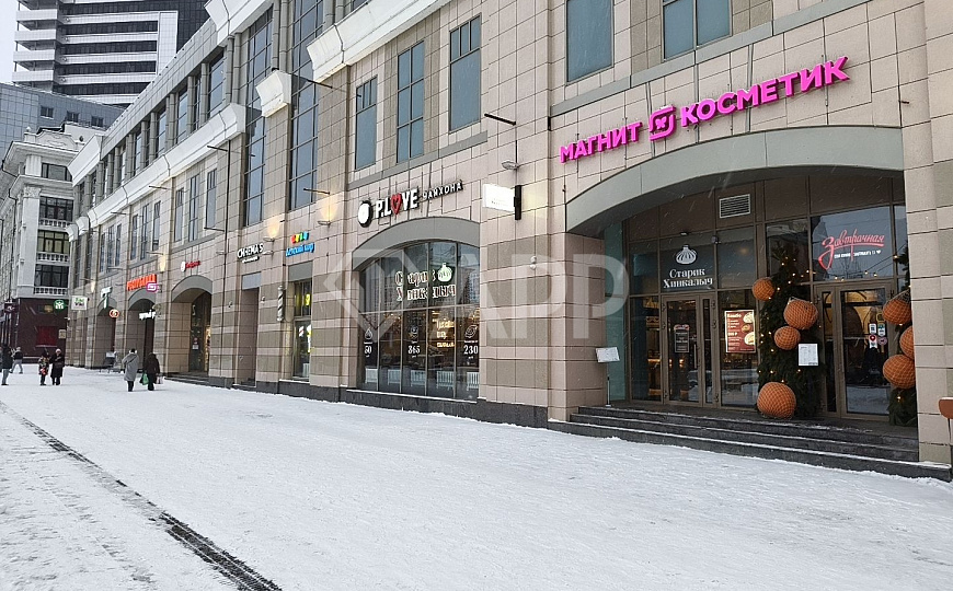 Сдаю помещение 50 м²  В ТЦ Республика фото