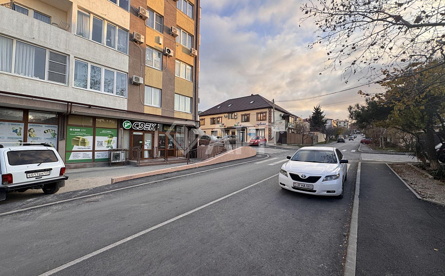 Продаю торговое помещение, 87,4 м² фото