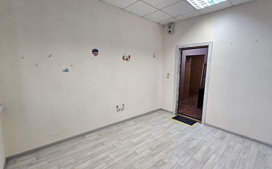 Сдам офисные помещения, от 10 м² с водой и без воды фото