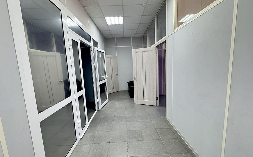 Офисное помещение, 122 м² фото