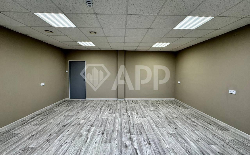 Офисное помещение 36,4 кв.м фото