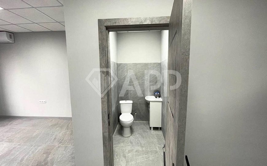 Помещение с шикарным ремонтом для арендатора фото
