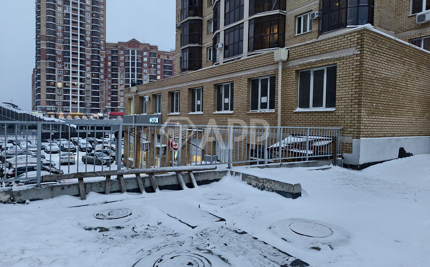 Сдаю помещение в ЖК Солнечный город фото