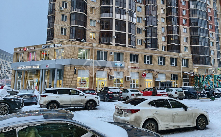 Сдаю помещение в ЖК Солнечный город фото