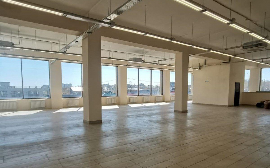  Отдельно стоящее здание 729м2 с пешеходным трафиком на первой линии фото