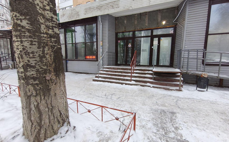  Торговый центр, 1 300 м² фото