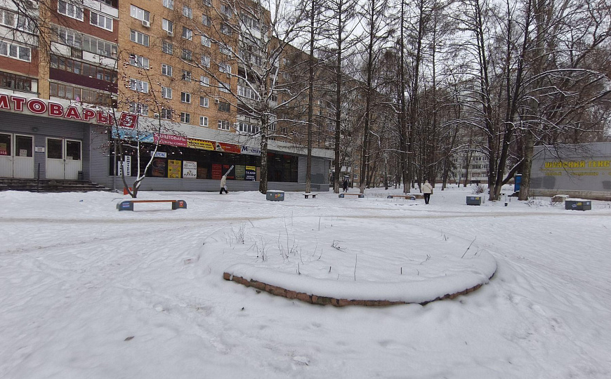  Торговый центр, 1 300 м² фото