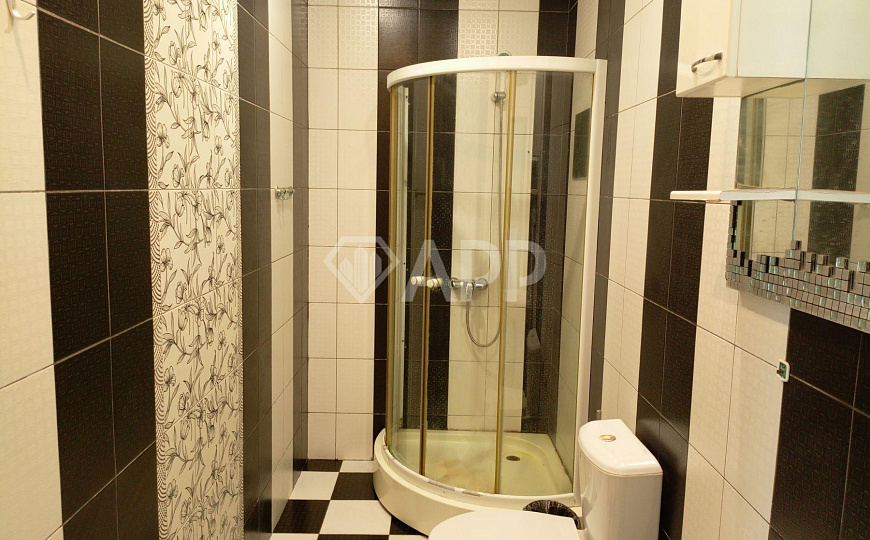 Сдам гостиницу со столовой возле аэропорта 1 082 м² фото