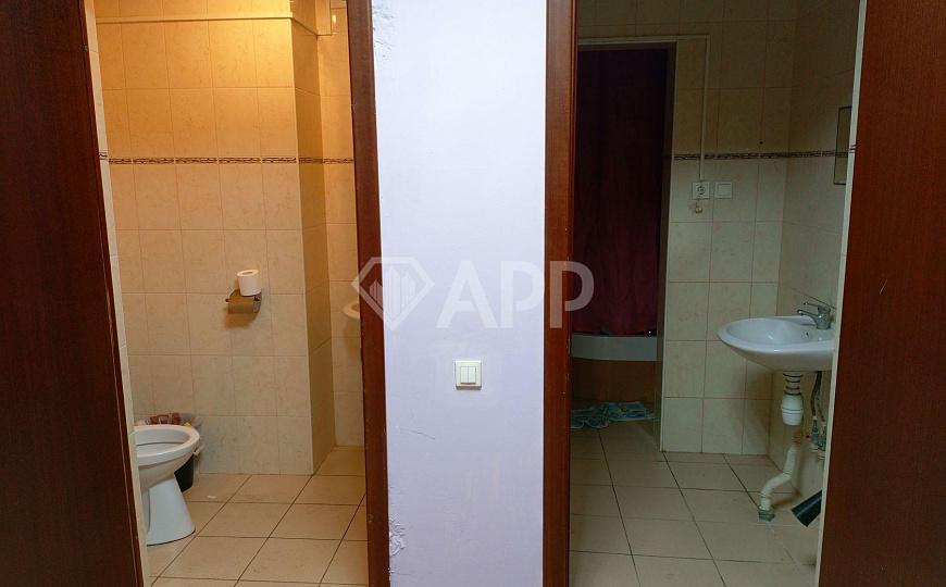 Сдам гостиницу со столовой возле аэропорта 1 082 м² фото