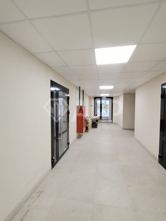 Сдаю помещение свободного назначения 123,7м² на трафике  фото