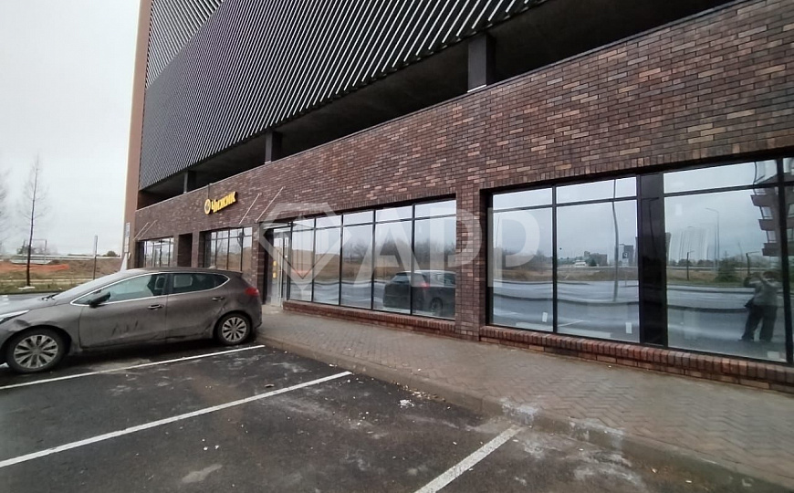 Сдаю помещение свободного назначения 123,7м² на трафике  фото