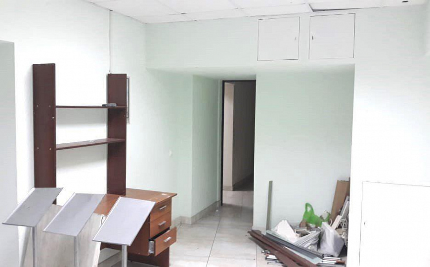 Помещение с мокрой точкой 23,5м2 фото