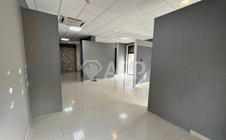 Сдаю 1 этаж 1 линия, 92,8 м² фото