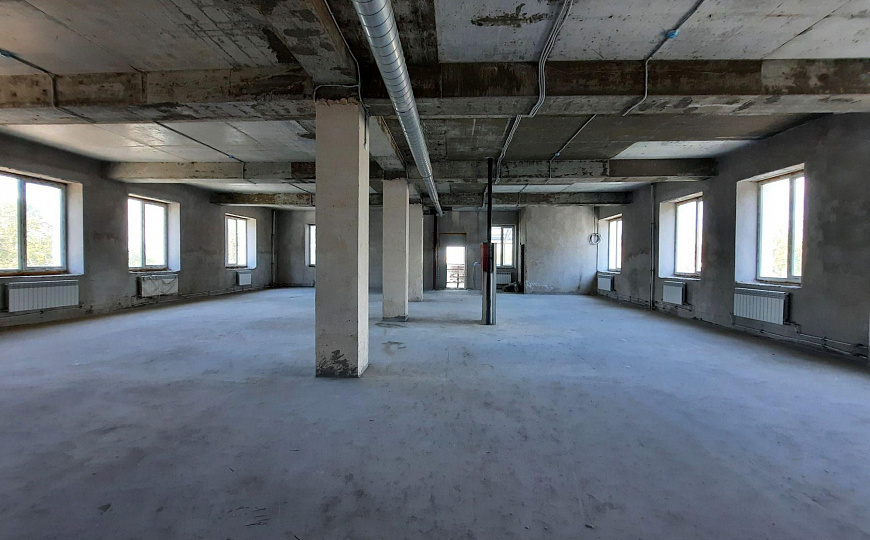 Отдельно стоящее здание с парковкой, 2 400 м² фото