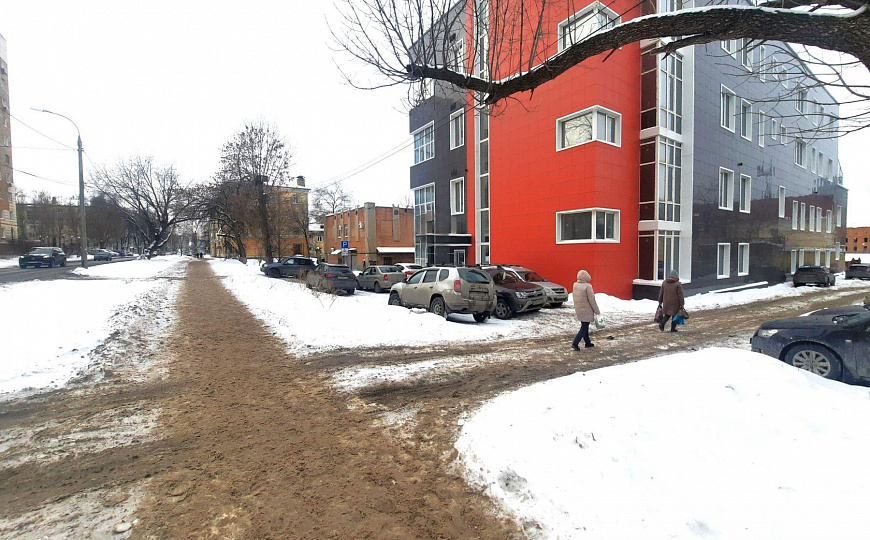 Отдельно стоящее здание с парковкой, 2 400 м² фото