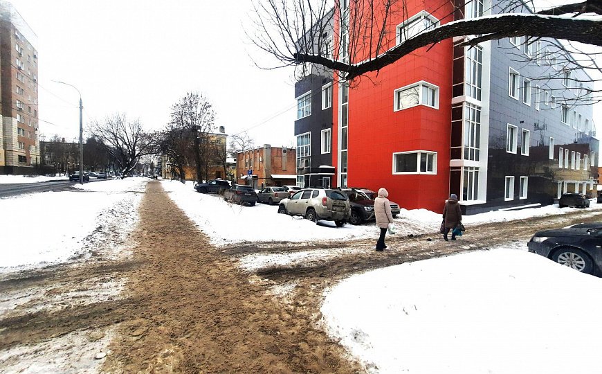 Отдельно стоящее здание с парковкой, 2 400 м² фото