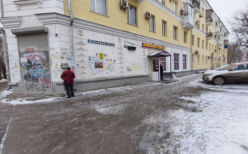 Сдам торговое помещение, 734,7 м² фото