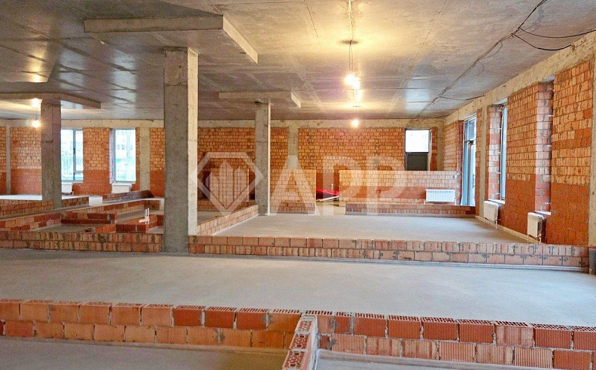 Здание 1136,7м² с парковкой фото