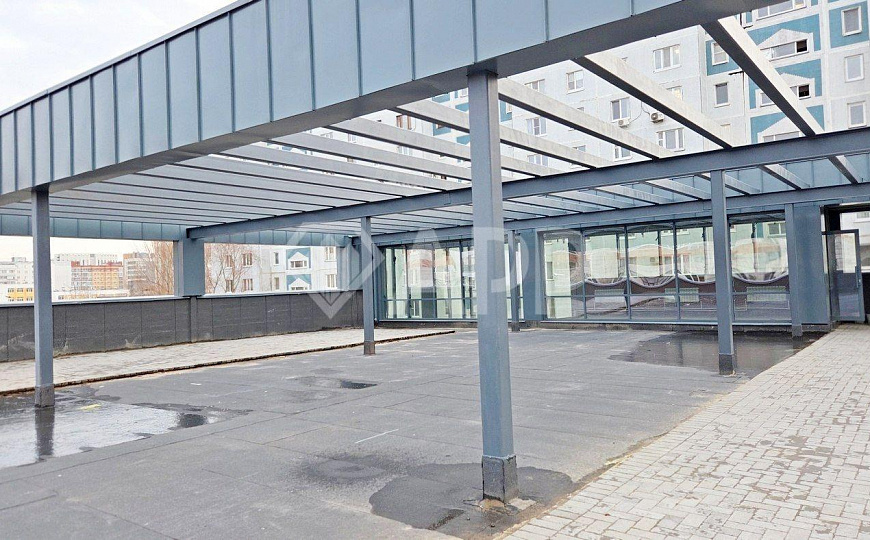 Здание 1136,7м² с парковкой фото