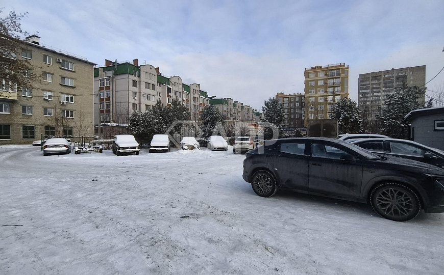 Продам земельный участок под офисный центр фото