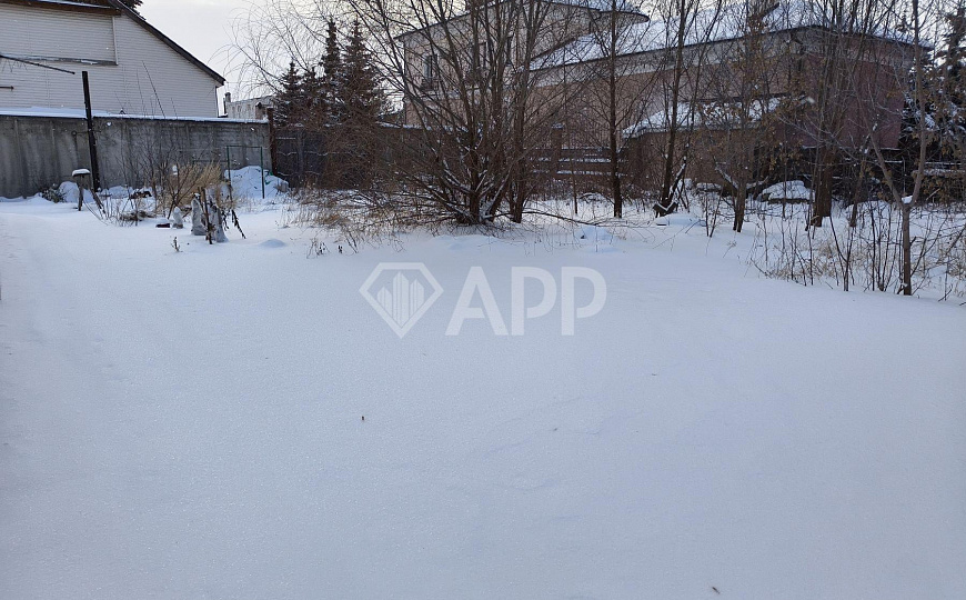 Продам земельный участок под офисный центр фото