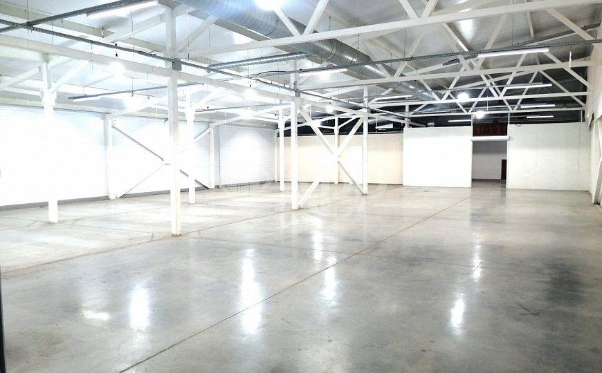 Помещение свободного назначения 416 кв метров фото