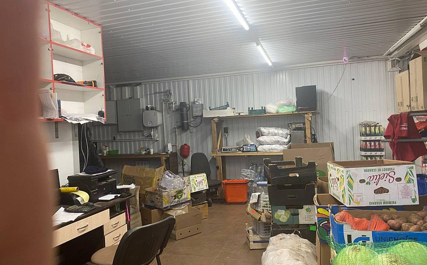 Помещение под магазин 64 м2 фото