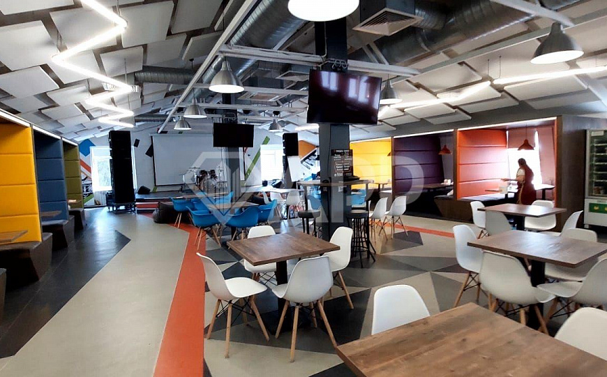 Продается отдельно стоящее здание 2 773 м² фото