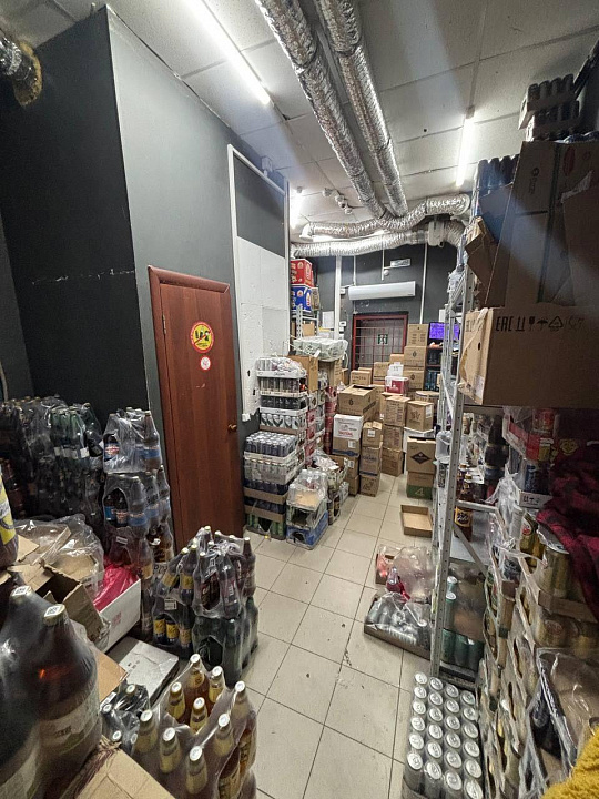 Помещение с панорамным окном фото