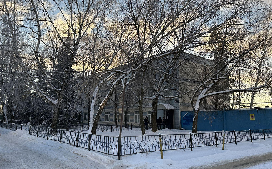 Сдаю два офиса рядом с Оргсинтезом. фото