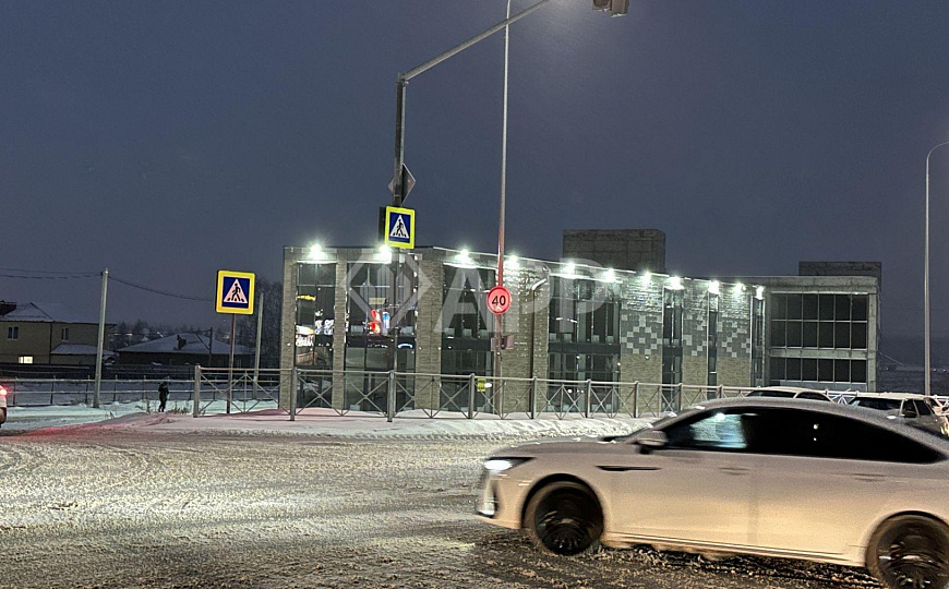 Сдаю помещения 340м² в Куюках на первой линии. фото