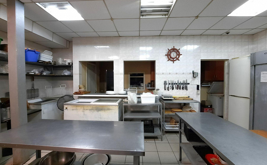 Помещение свободного назначения, 326,8 м² фото