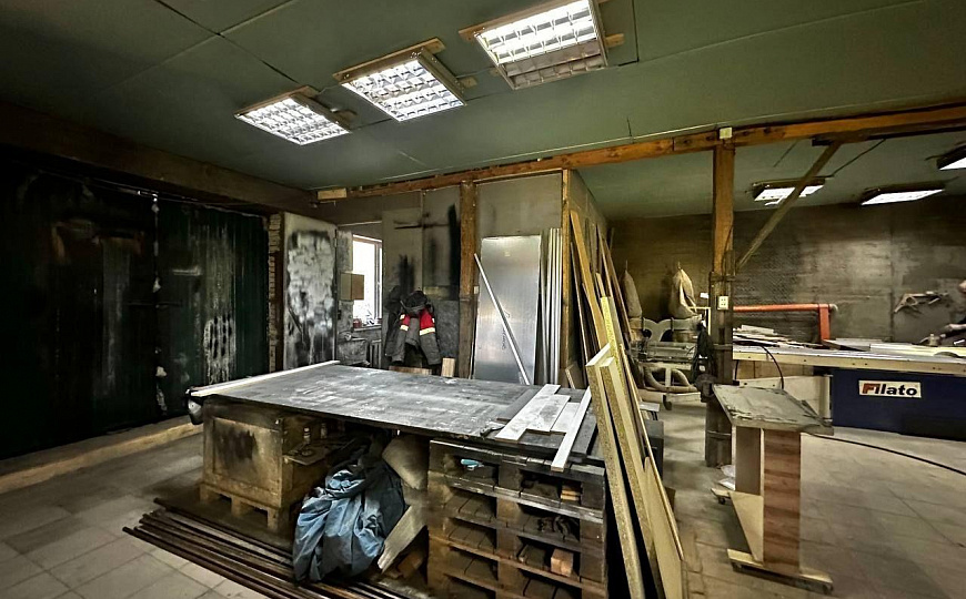 Мебельное производство с цехом и землей , 322,2 м² фото