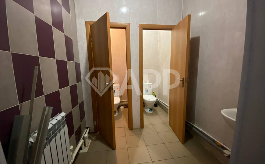 Офис на проезжей части ,35 кВм фото