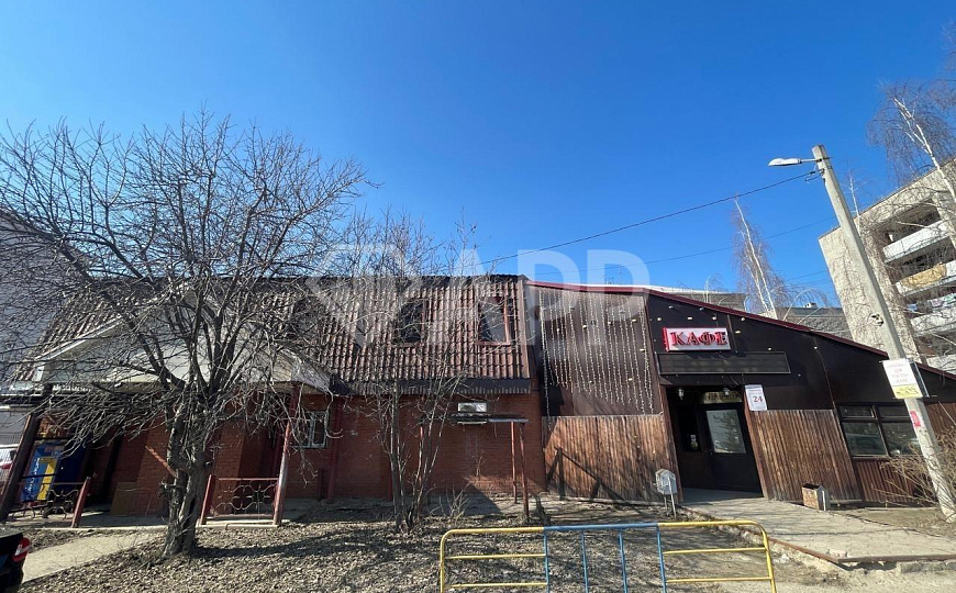 Продам здание с прилегающим земельным участком. фото